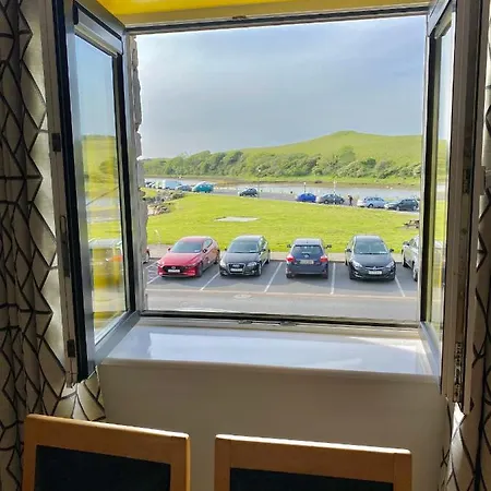 Sea View, 1st Floor, Harbour Mill, Quay Apartment